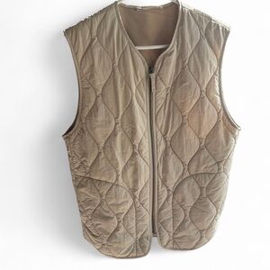 GU padded quilted vest with zipper
